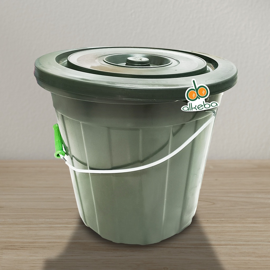 EMBER PLASTIK 6 GALON DENGAN TUTUP